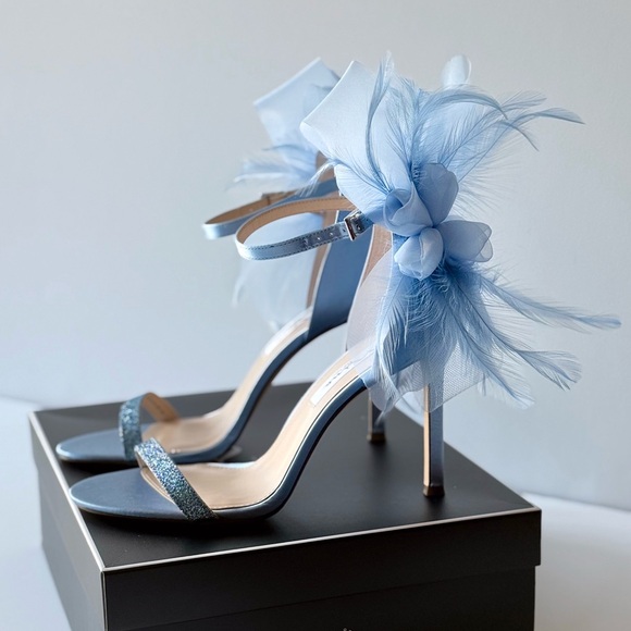 Stiletto Heels - powder blue. - Picture 2 of 3